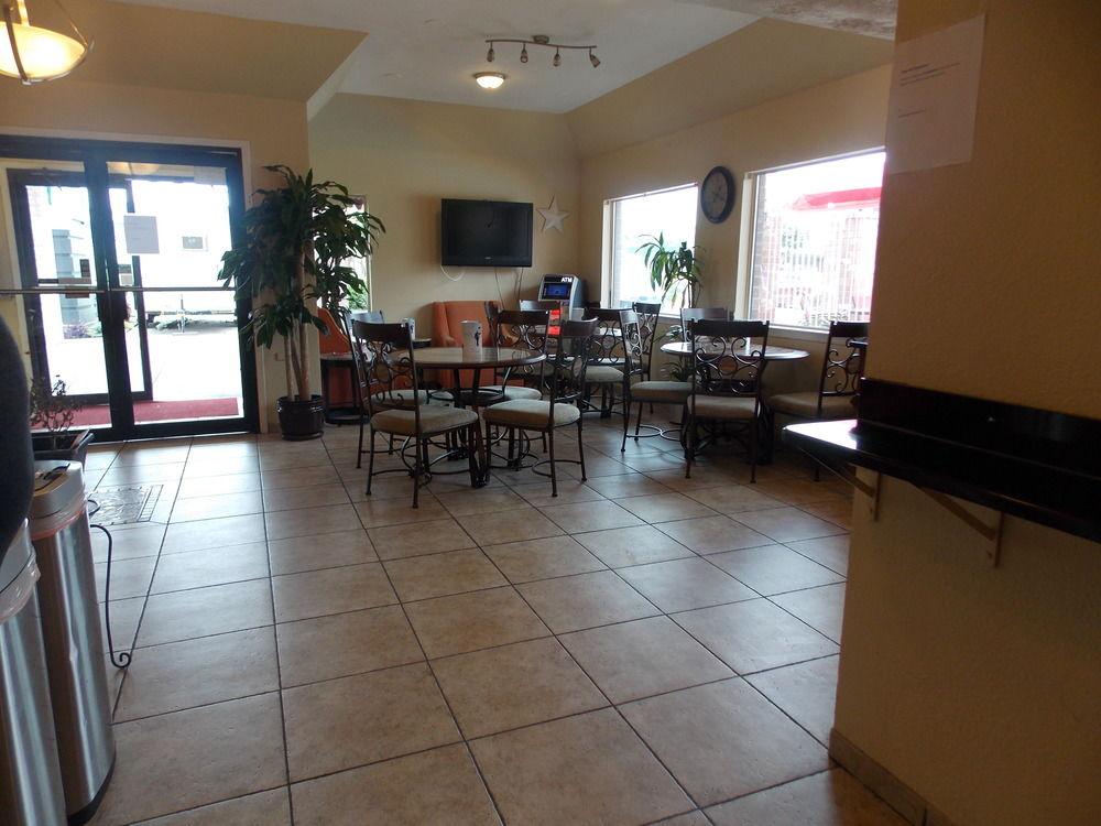 Econo Lodge Inn & Suites Downtown San Antonio Zewnętrze zdjęcie