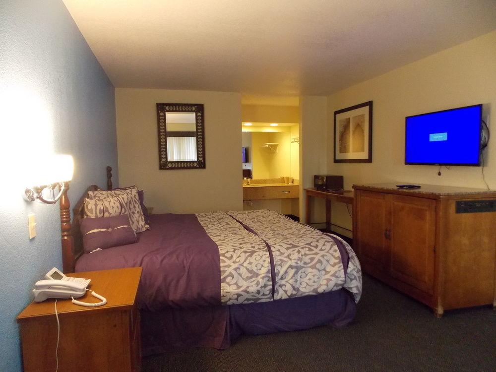 Econo Lodge Inn & Suites Downtown San Antonio Zewnętrze zdjęcie