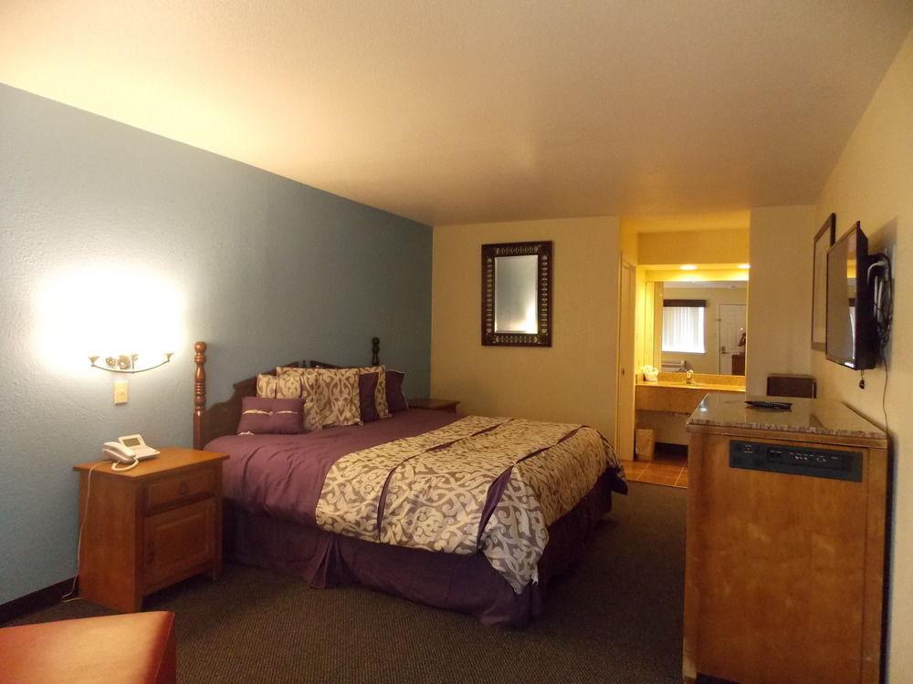 Econo Lodge Inn & Suites Downtown San Antonio Zewnętrze zdjęcie