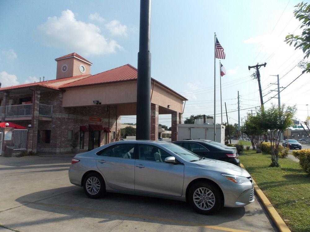 Econo Lodge Inn & Suites Downtown San Antonio Zewnętrze zdjęcie