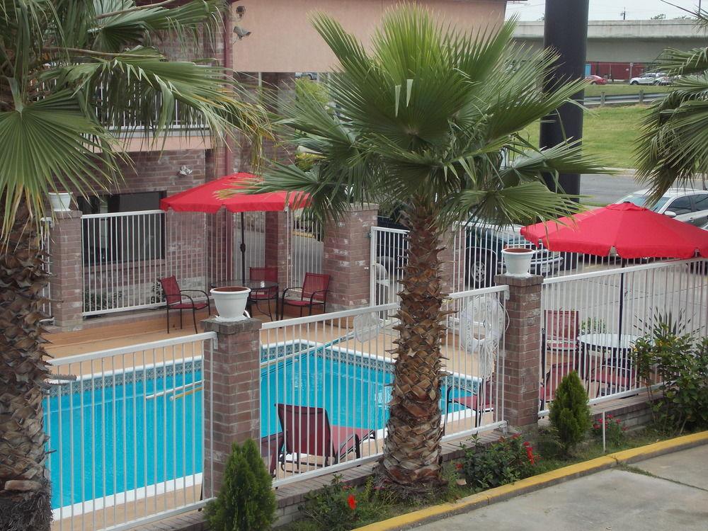 Econo Lodge Inn & Suites Downtown San Antonio Zewnętrze zdjęcie