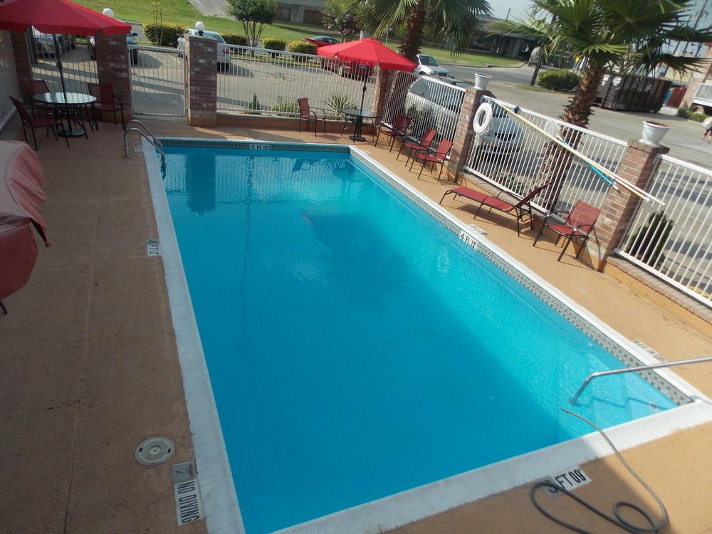 Econo Lodge Inn & Suites Downtown San Antonio Zewnętrze zdjęcie