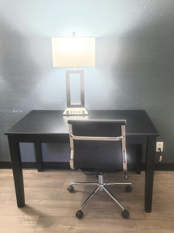Econo Lodge Inn & Suites Downtown San Antonio Zewnętrze zdjęcie