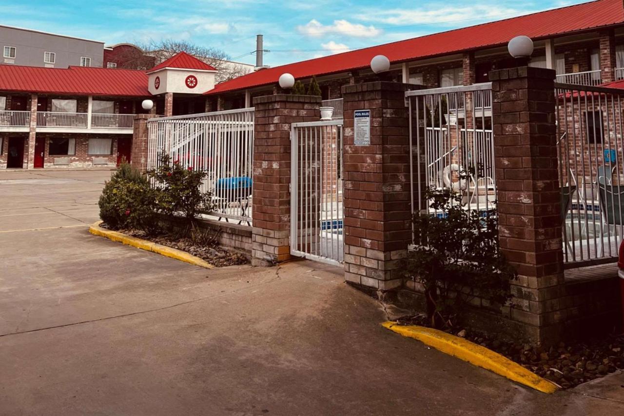 Econo Lodge Inn & Suites Downtown San Antonio Zewnętrze zdjęcie